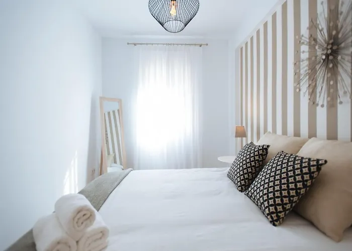 Azahares Suite Apartment