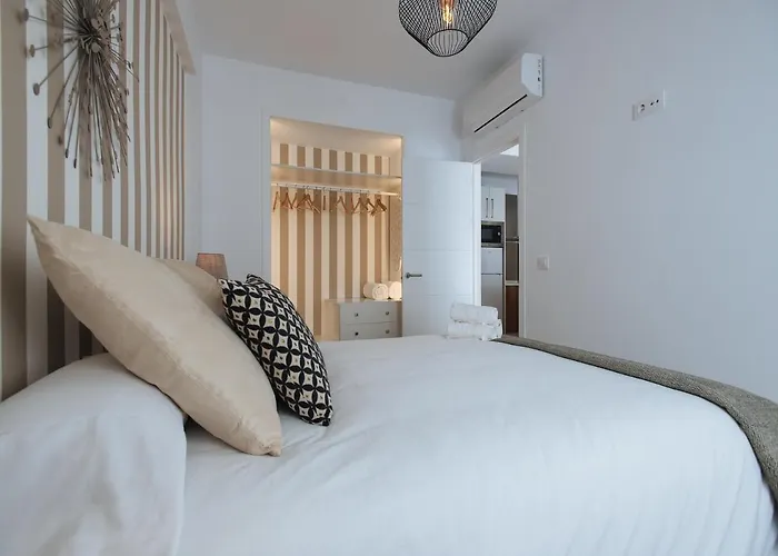 Azahares Suite Apartment